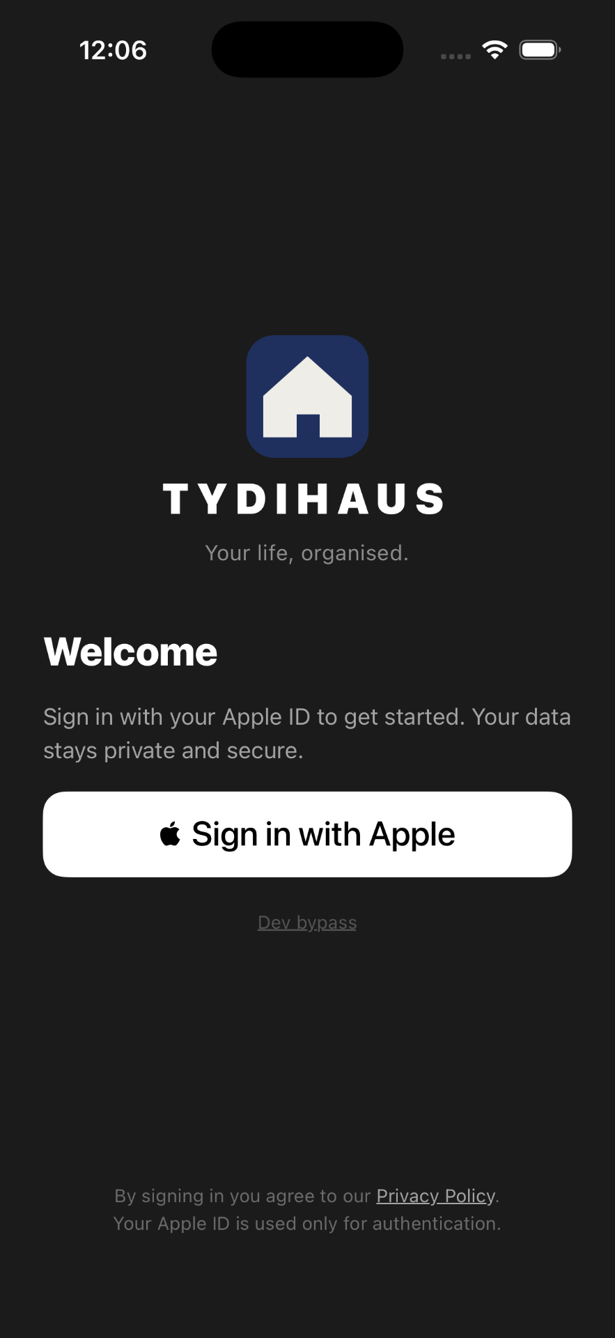 TYDIHAUS welcome screen with Sign in with Apple